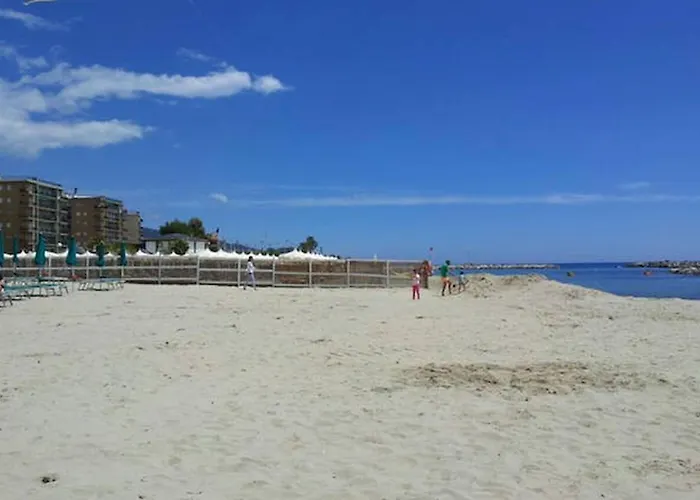 Seaview By Rentopolis Nyaraló Arma di Taggia