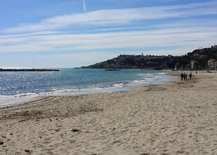 Seaview By Rentopolis *